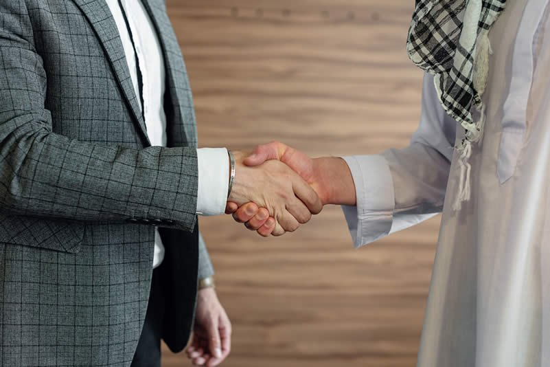 https://www.myzint.com/wp-content/uploads/2021/09/MYZ_International_our_team_image_pexels-mikhail-nilov-8939052.jpg